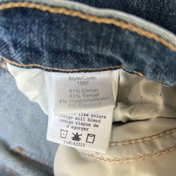 McGuire Distressed Jeans.  25 - Picture 9 of 9